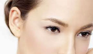 Otoplastia - cirugía correctiva y reconstructiva de orejas.
